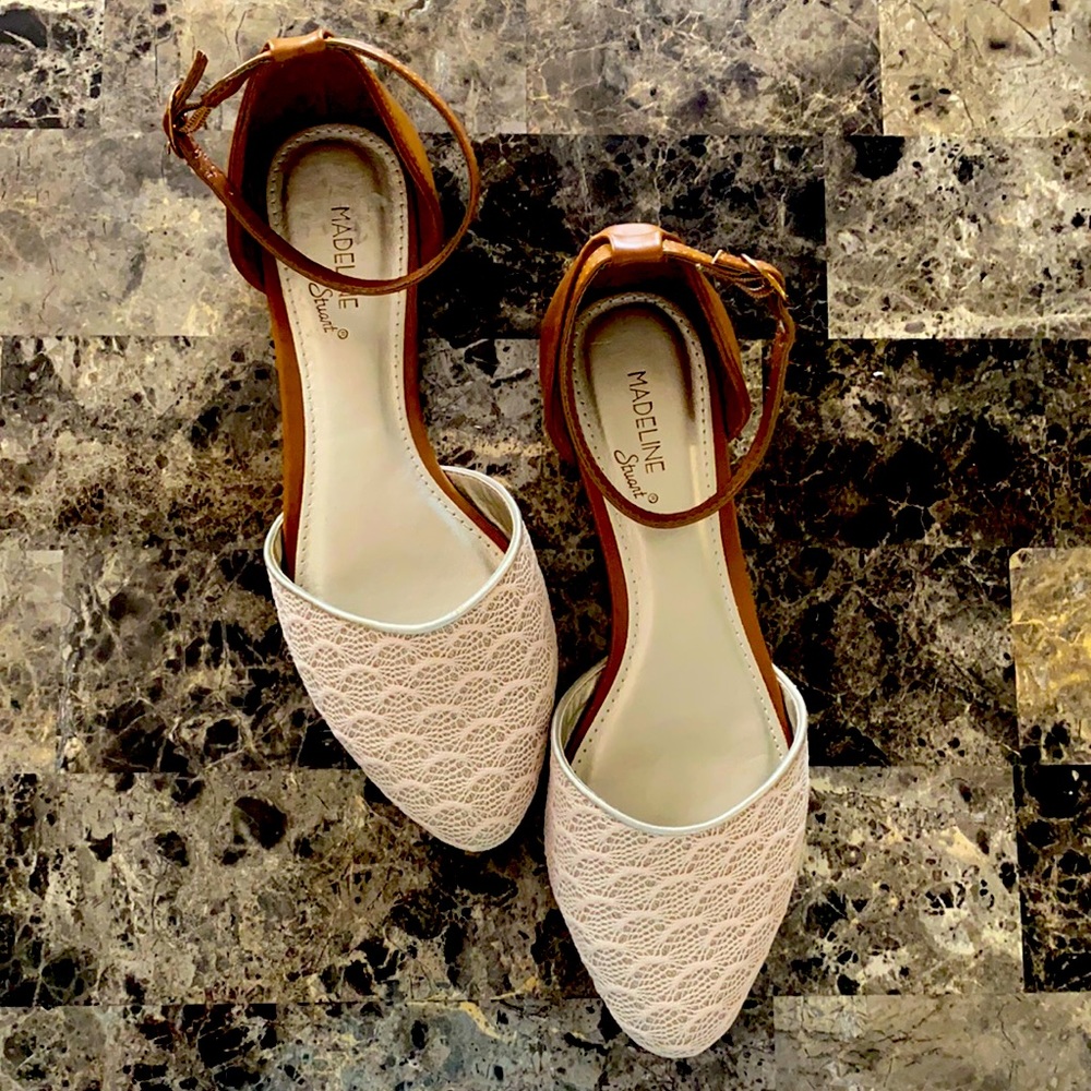 women’s 7 1/2 Madeline Stuart brown flats